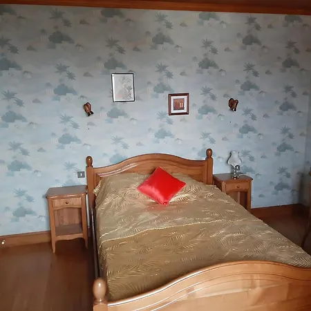 Maison De Village